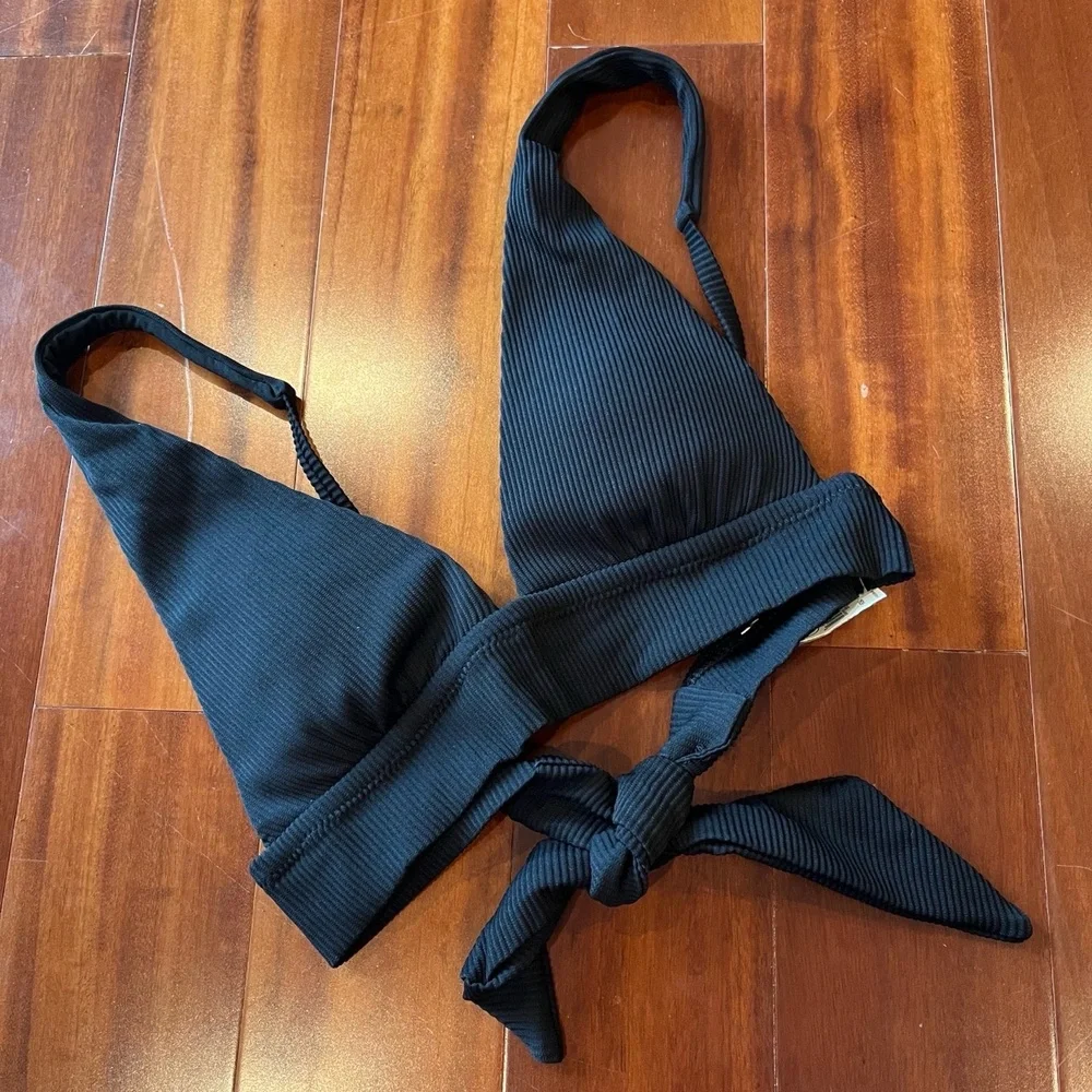 New NWT Aerie Black Bikini Top Swim Triangle Textured Rib Back Tie Size‎ XS